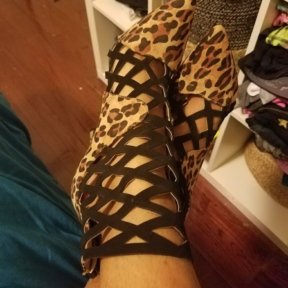 Shoe Republic LA 5in cheetah print caged heels